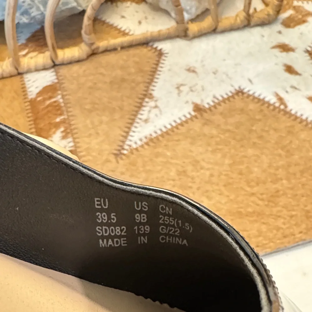 Stuart Weitzman Patent Black Platform Slingback Heels - Picture 13 of 13